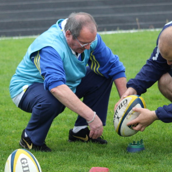 Les bénéficiaires du DAHLIR avec les joueurs de l’ASM Clermont-Auvergne !