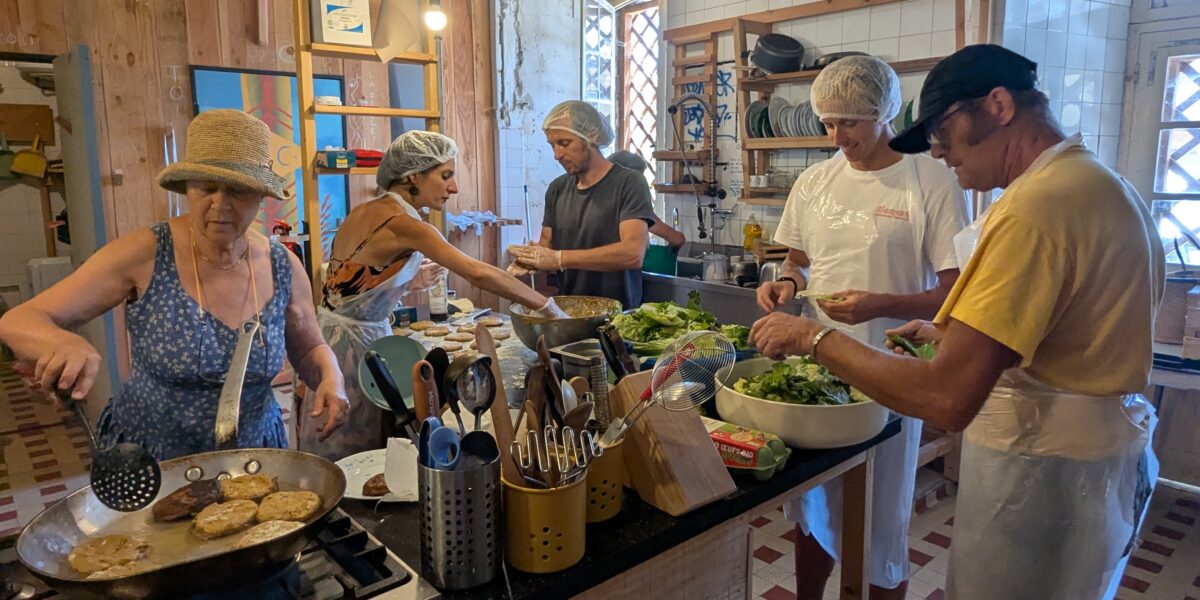 Quand l’insertion passe par les fourneaux : une action conviviale et engagée à Billom